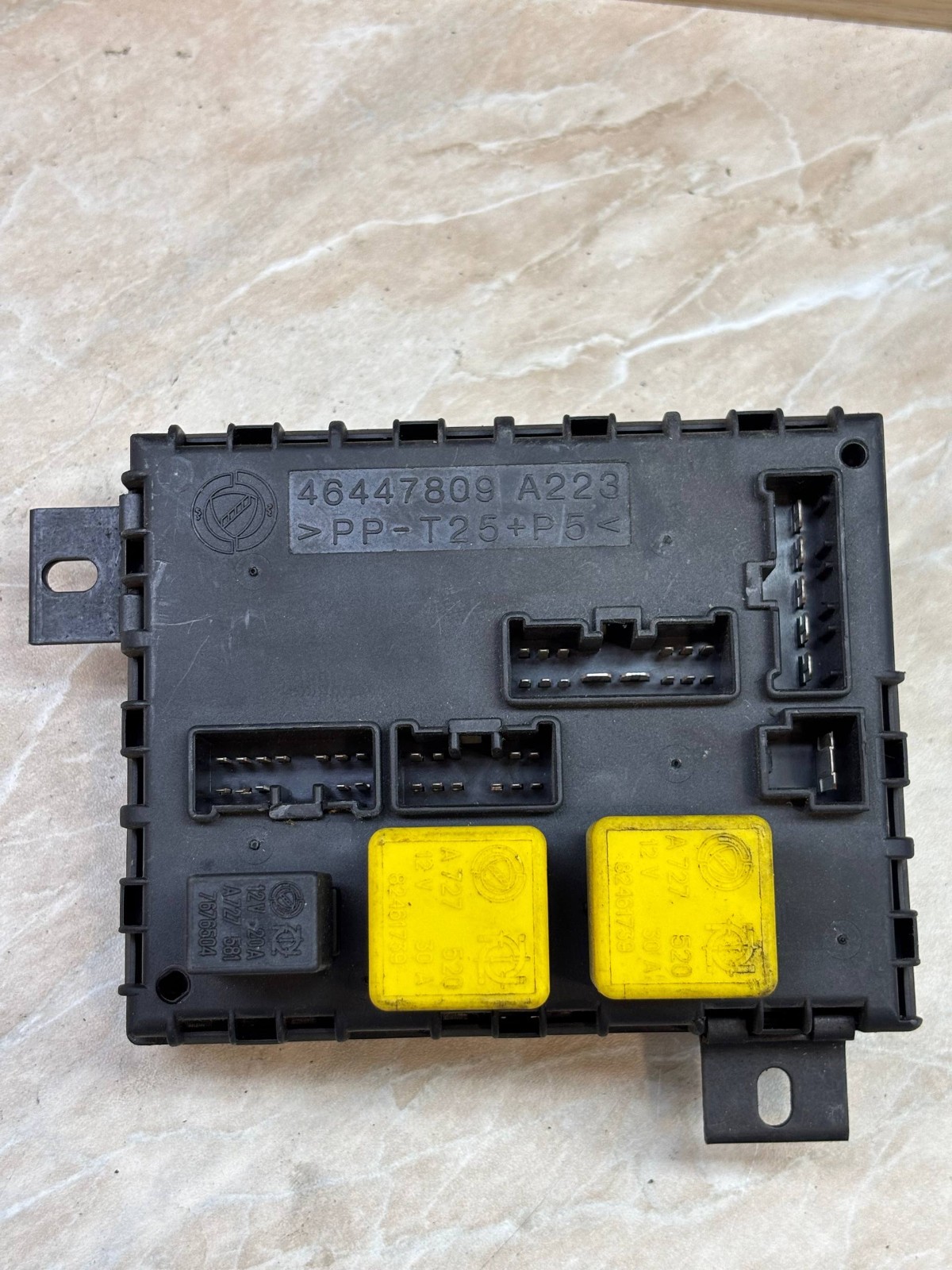 46447809 A223 Fuse Box Body Control Module PP-T25+P5 OEM