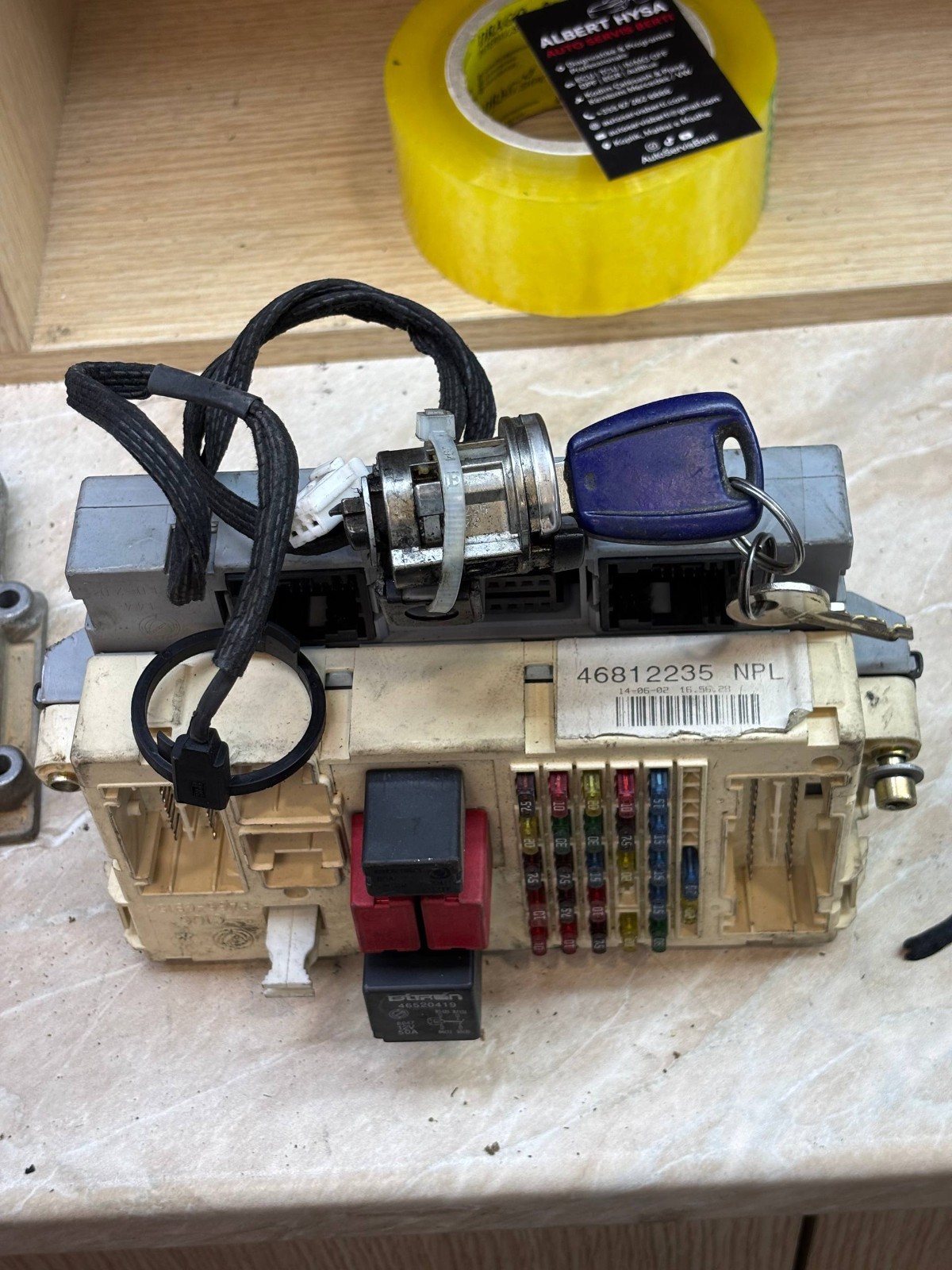 46812235 NPL Fuse Box Body Control Module With Ignition Switch & Key OEM