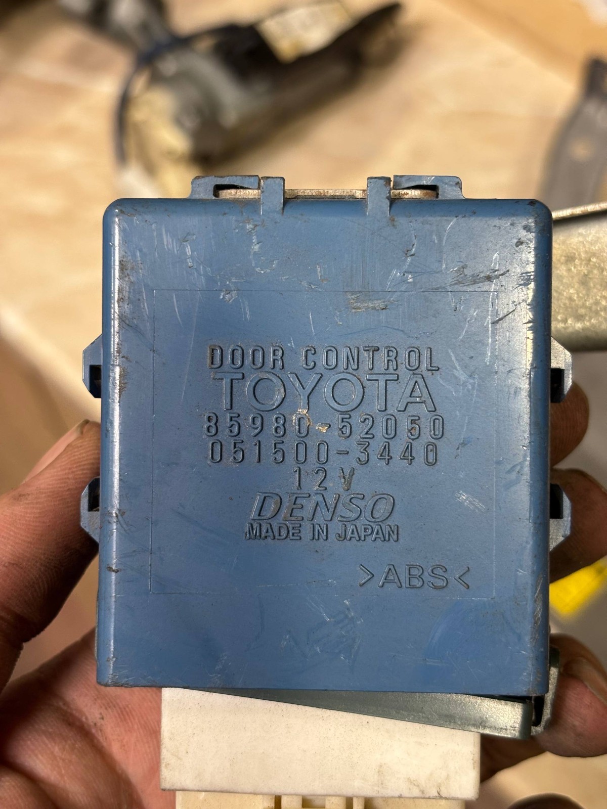 Toyota Door Control Module Denso 85980-52050 051500-3440 OEM