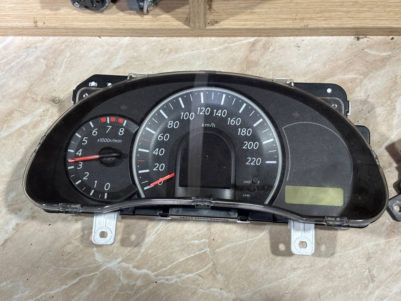 248101 HB0A INSTRUMENT PANEL / 1131000010399 FOR NISSAN MICRA (kit available)