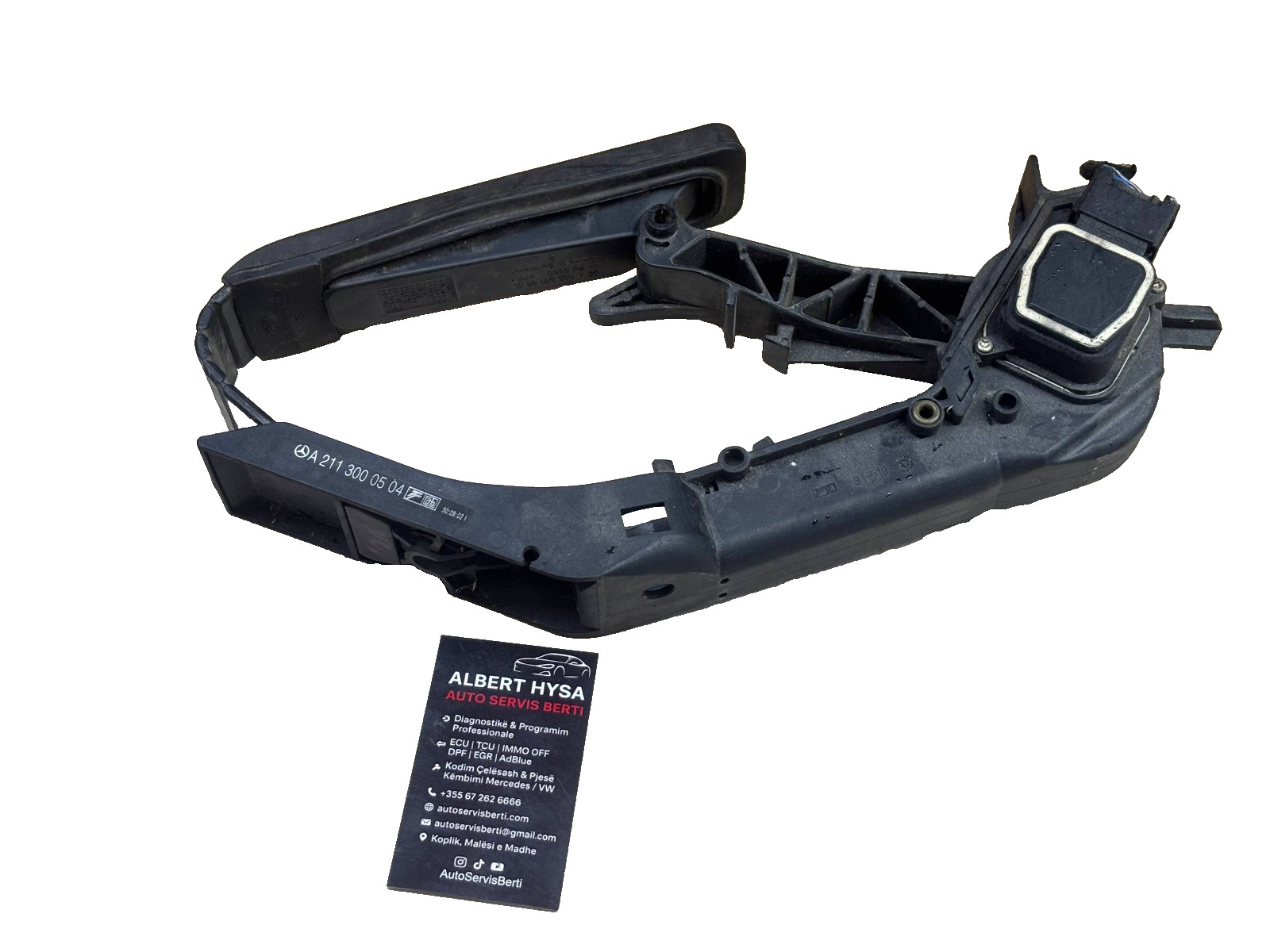 Mercedes-Benz E-Class W211 Accelerator Gas Pedal Assembly OEM A2113000504
