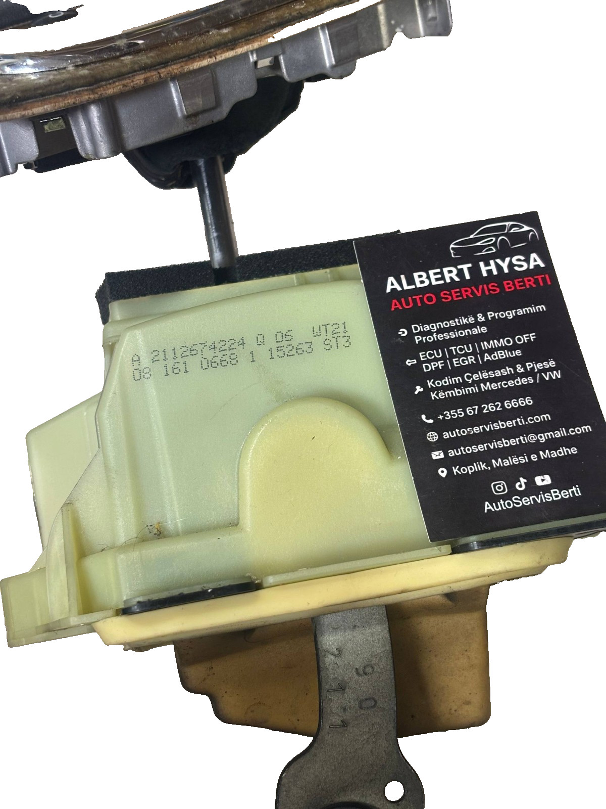 Mercedes-Benz W211 OEM Gear Shift Lever A2112674224