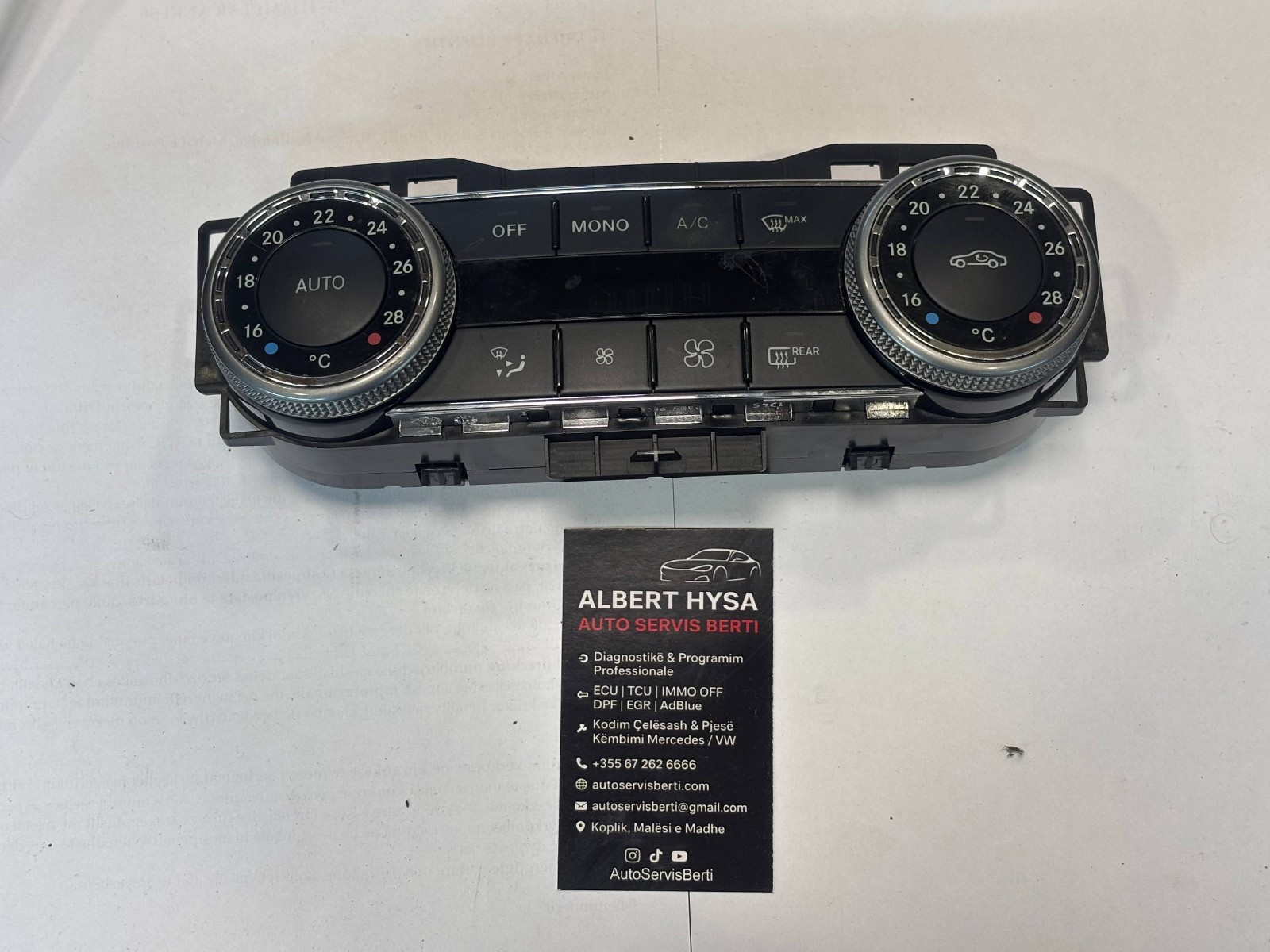 2048304190 Mercedes W204 Air Conditioning Control Panel Heater