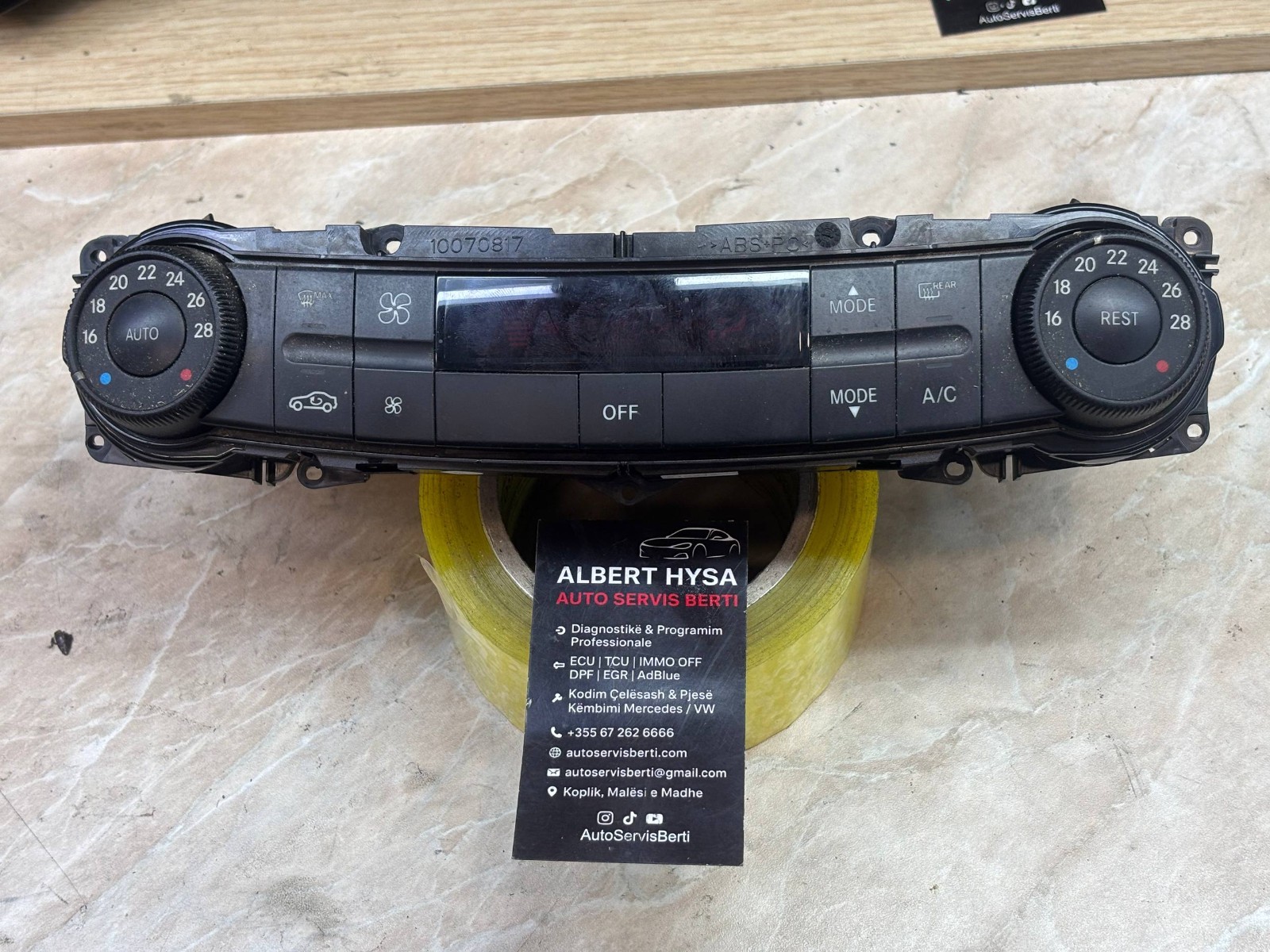 Mercedes-Benz W211 Heater Climate Control Panel 2118303090