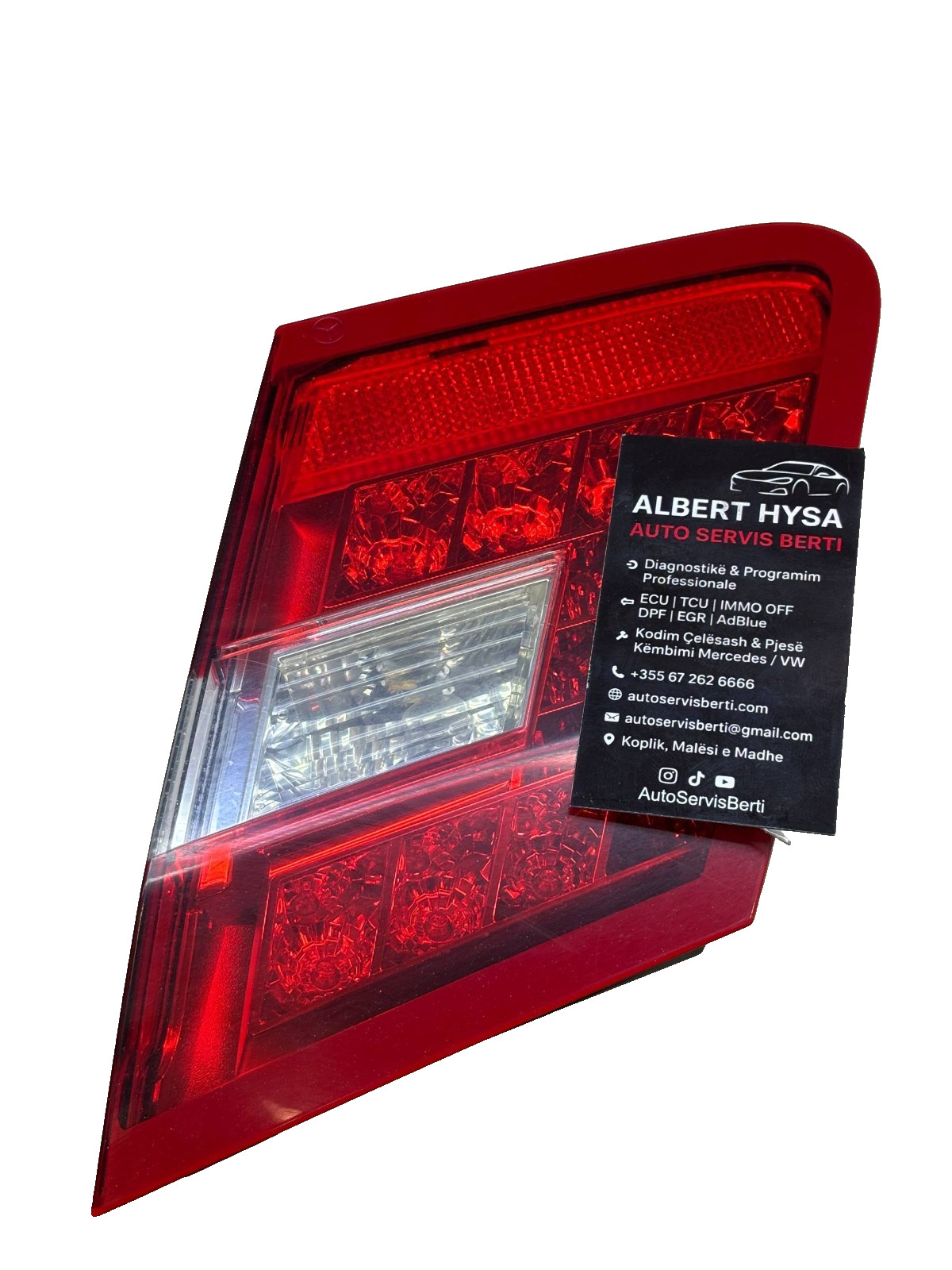 Genuine Mercedes-Benz W212 Tail Light Brake Light Rear Right A2129060258 R