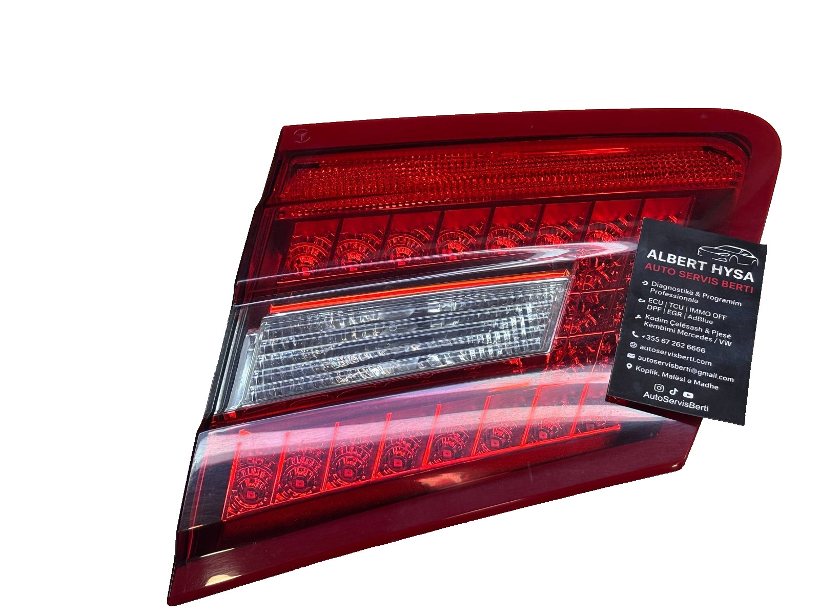 Genuine Mercedes-Benz W212 Tail Light Brake Light Rear Right 2128201064 R
