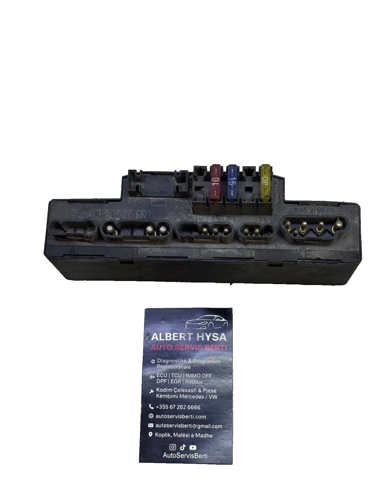 Mercedes W202 W210 FUSE RELAY BOX A2105400372