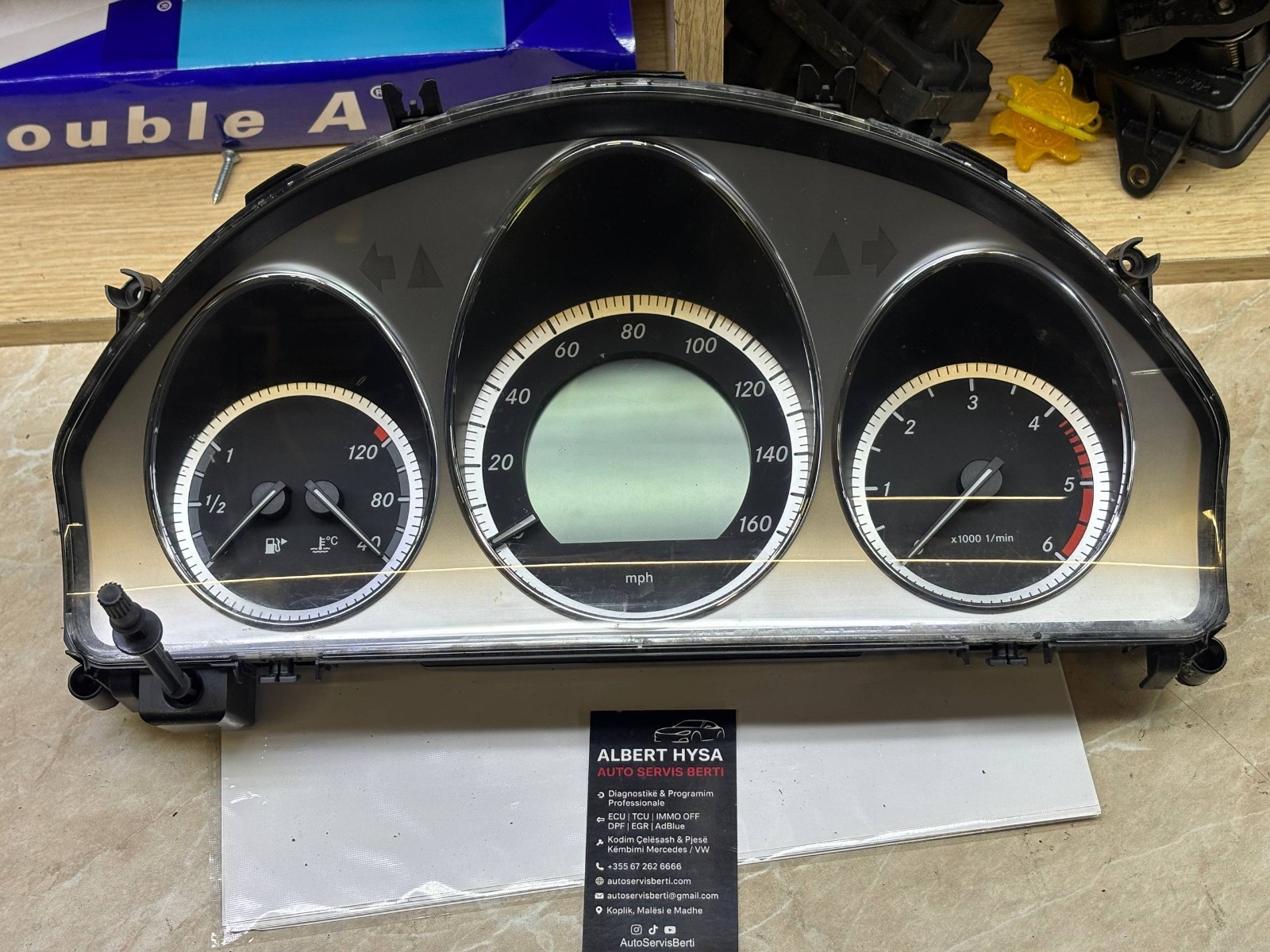 Mercedes-Benz Instrument Cluster Dashboard A2049004402 A2C53305419 OEM
