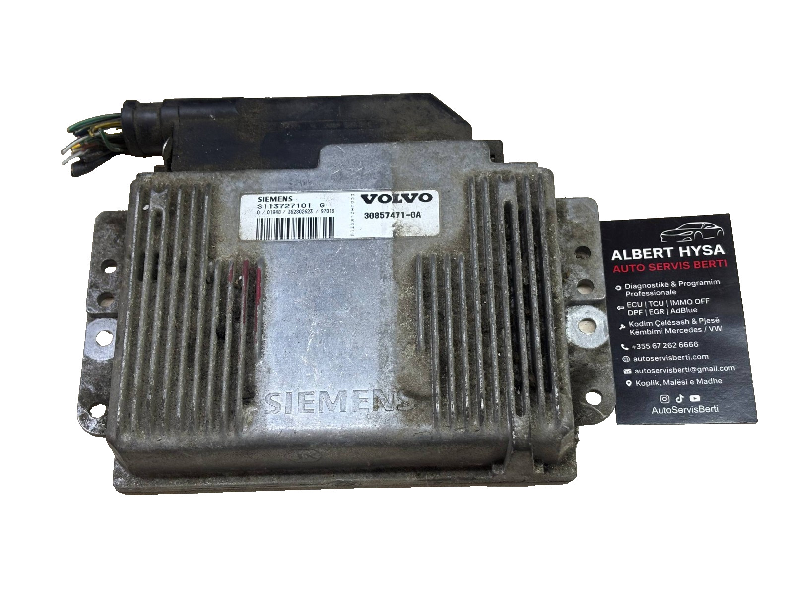 VOLVO ECU 30857471-0A SIEMENS S113727101G Engine Control Unit . 30857471 0A