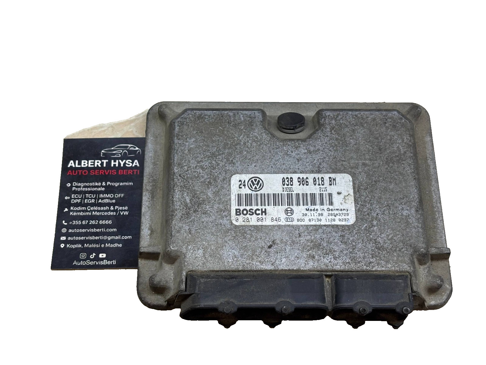 Bosch Engine ECU 038906018BM EDC15V 0281001846