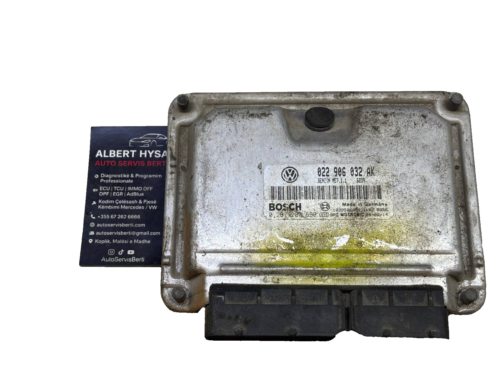 Bosch Engine ECU 022906032AK ME7.1.1 0261207690