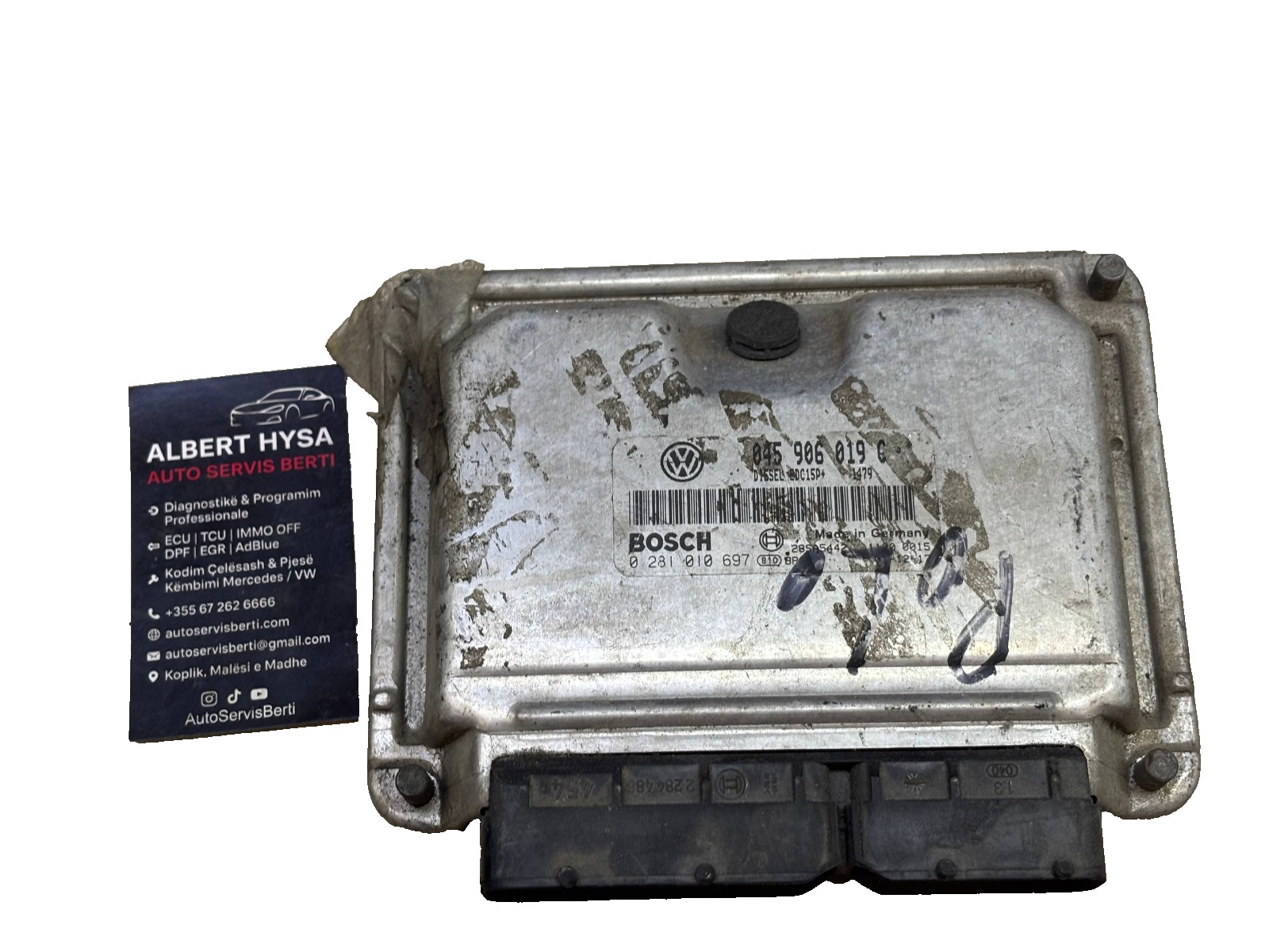 Bosch Engine ECU 045906019C EDC15P+ 0281010697