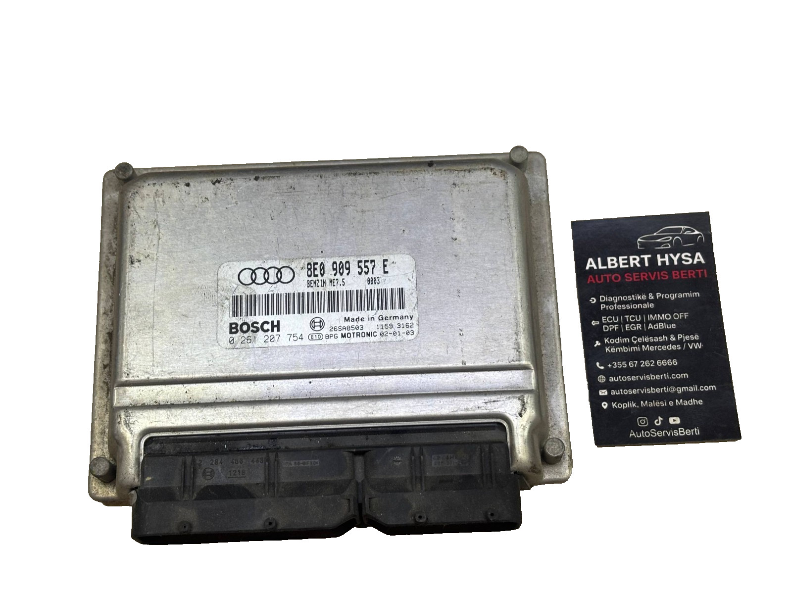 Bosch Engine ECU 8E0909557E ME7.5.5 0261207754