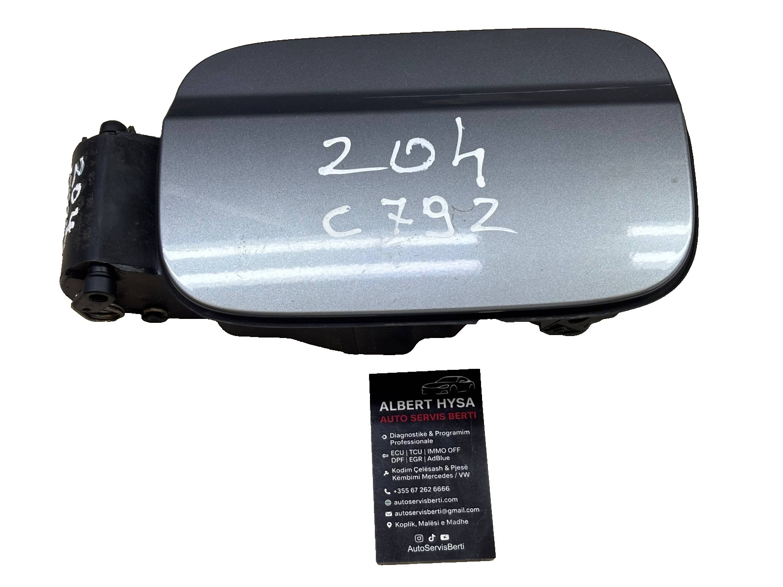 Mercedes W204 Fuel Flap Cover A2047500103 A0005846517 C792 Diesel WITH MOTOR