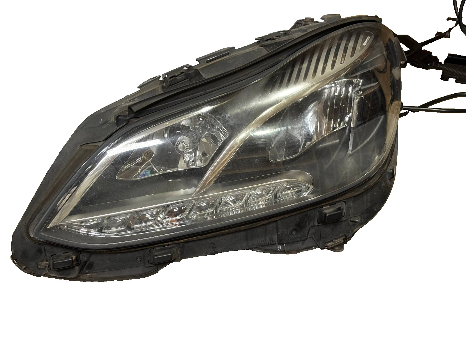Mercedes W212 Facelift Left Headlight LED A2128209961 Hella OEM 2013–2016 LHD