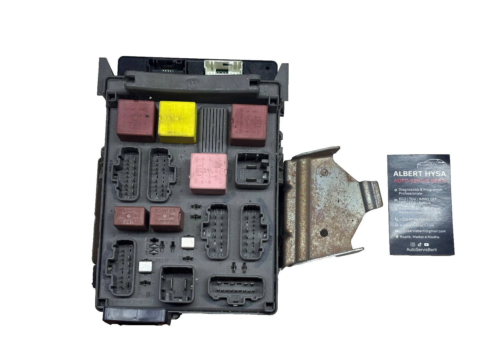 0230121 0302 Genuine Fuse Box 8200526895 21674465 5C OEM