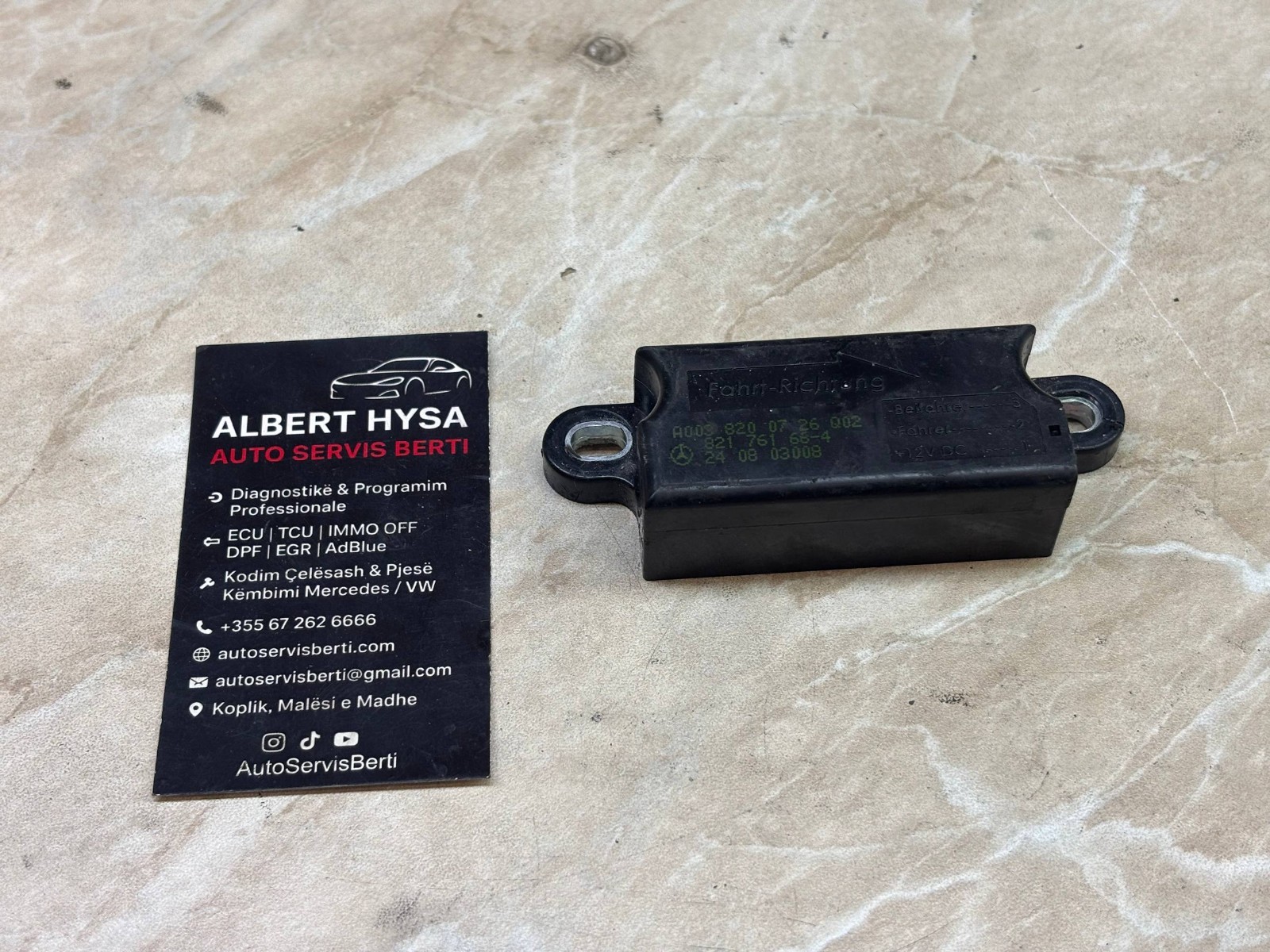 Mercedes Benz E-Class W211 E320 CDI Trigger Crash Sensor A0038200726