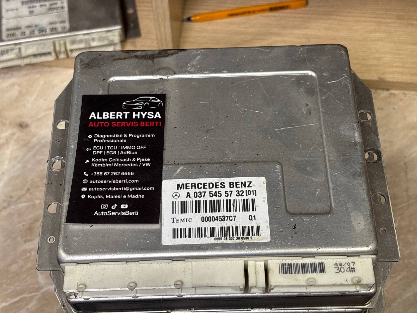 Mercedes Electronic Control Module TEMIC A0375455732 00004537C7