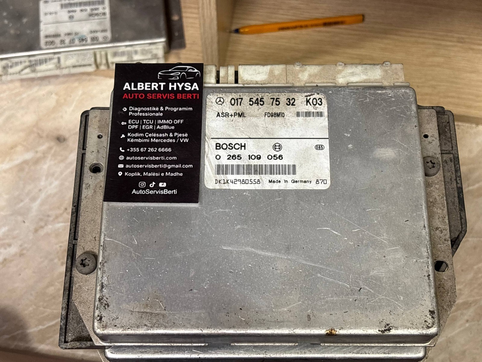 Mercedes Electronic Control Module BOSCH 0175457532 0265109056