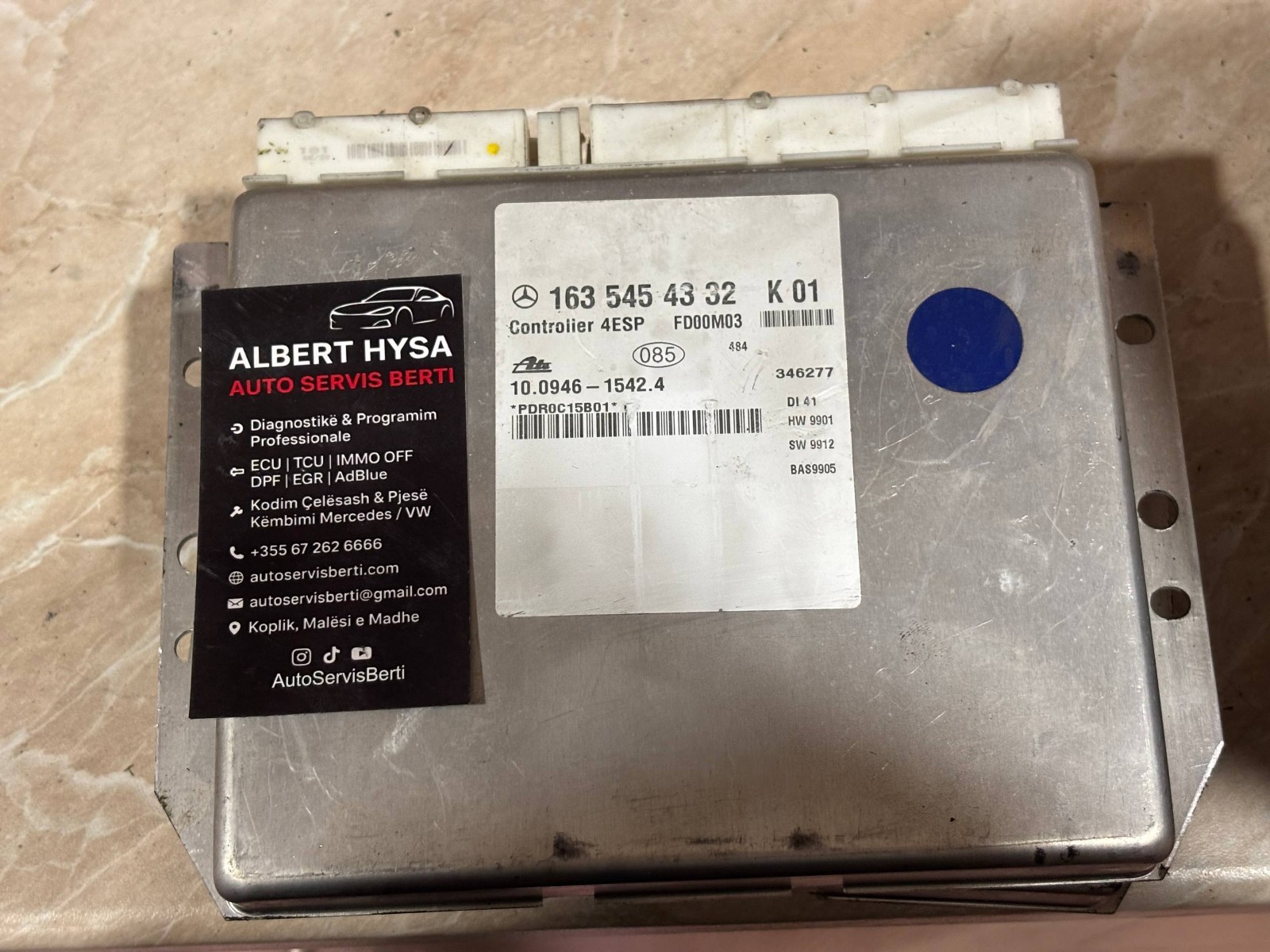 Mercedes Electronic Control Module 1635454332