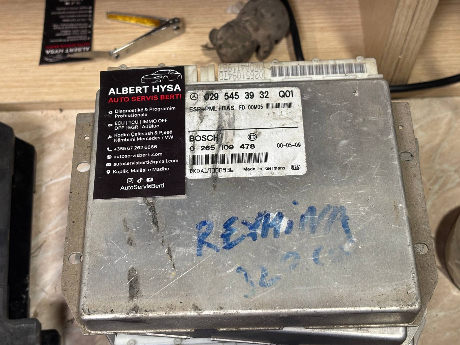 Mercedes Electronic Control Module BOSCH 0285453932 0265109479