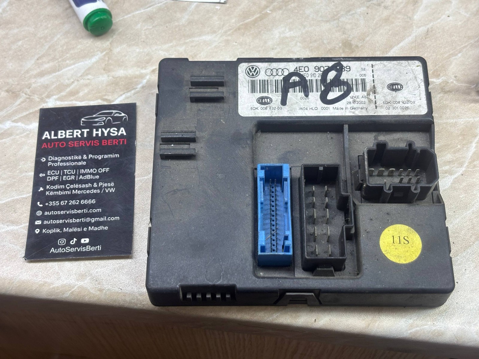 Audi Control Module 4E0907289 Hella 5DK008432-03 A6 A8 Comfort Gateway