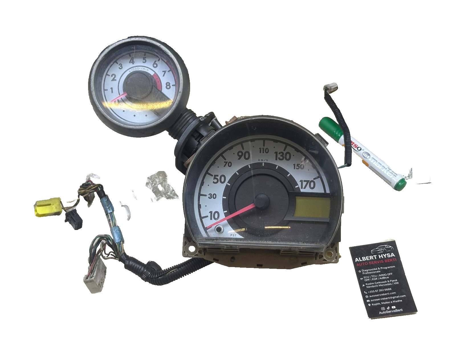 Toyota Aygo Instrument Cluster 83800-0H010 Tachometer Speedometer Loom 107 C1