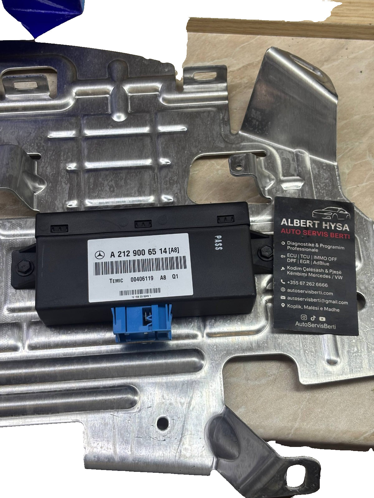 Mercedes-Benz Parking Control Module A2129006514 TEMIC PDC Park Assist Unit OEM