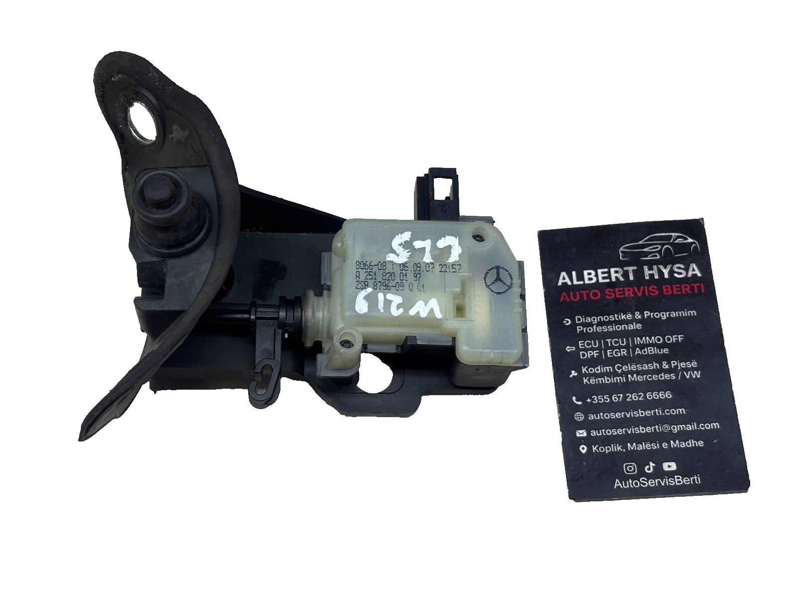 Mercedes-Benz CLS C219 Fuel Flap Lock Actuator OEM A2518200197 Genuine