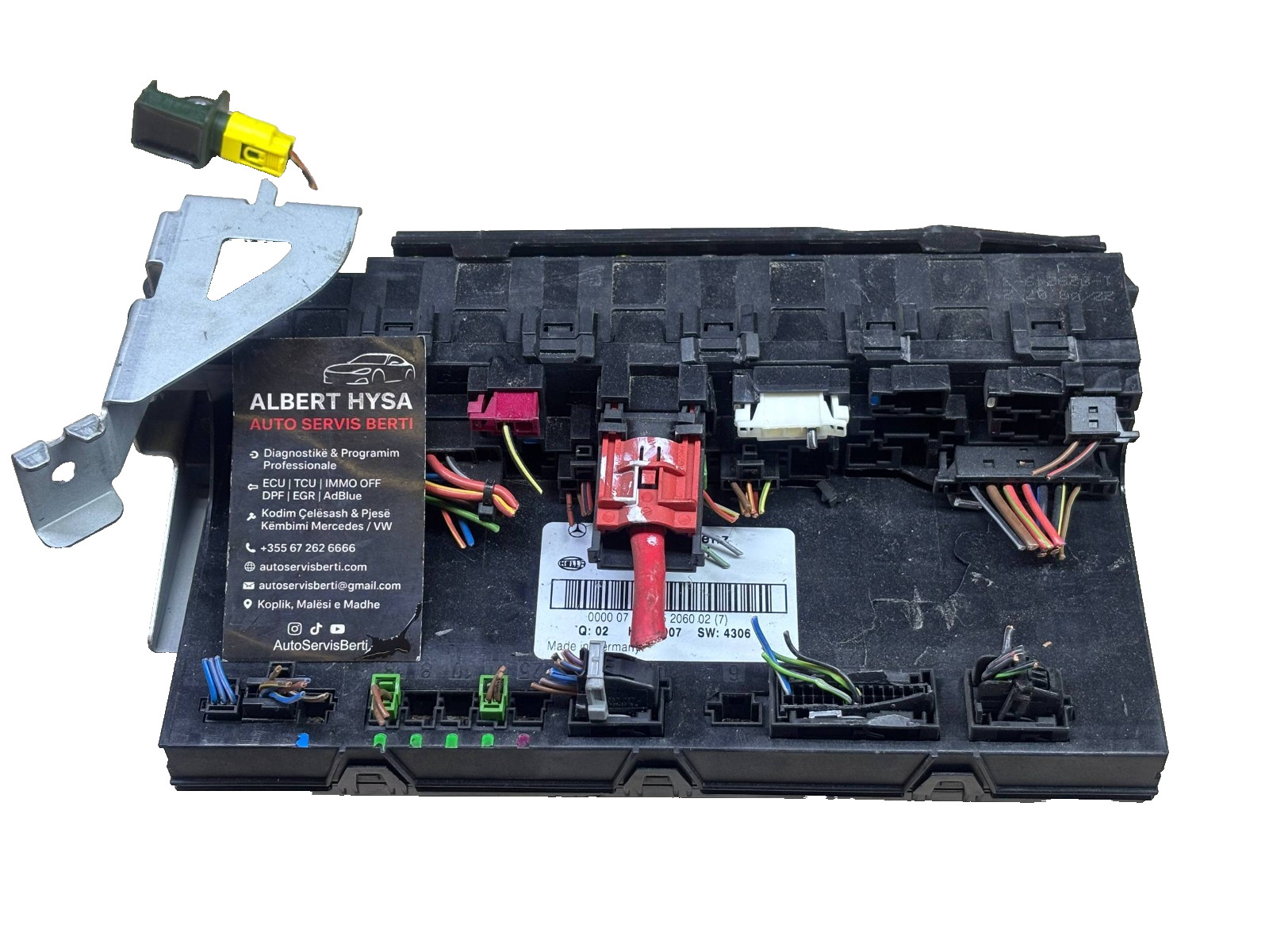 Mercedes-Benz SAM Fuse Box Control Module OEM A2115458701 Hella 5DK008047-58