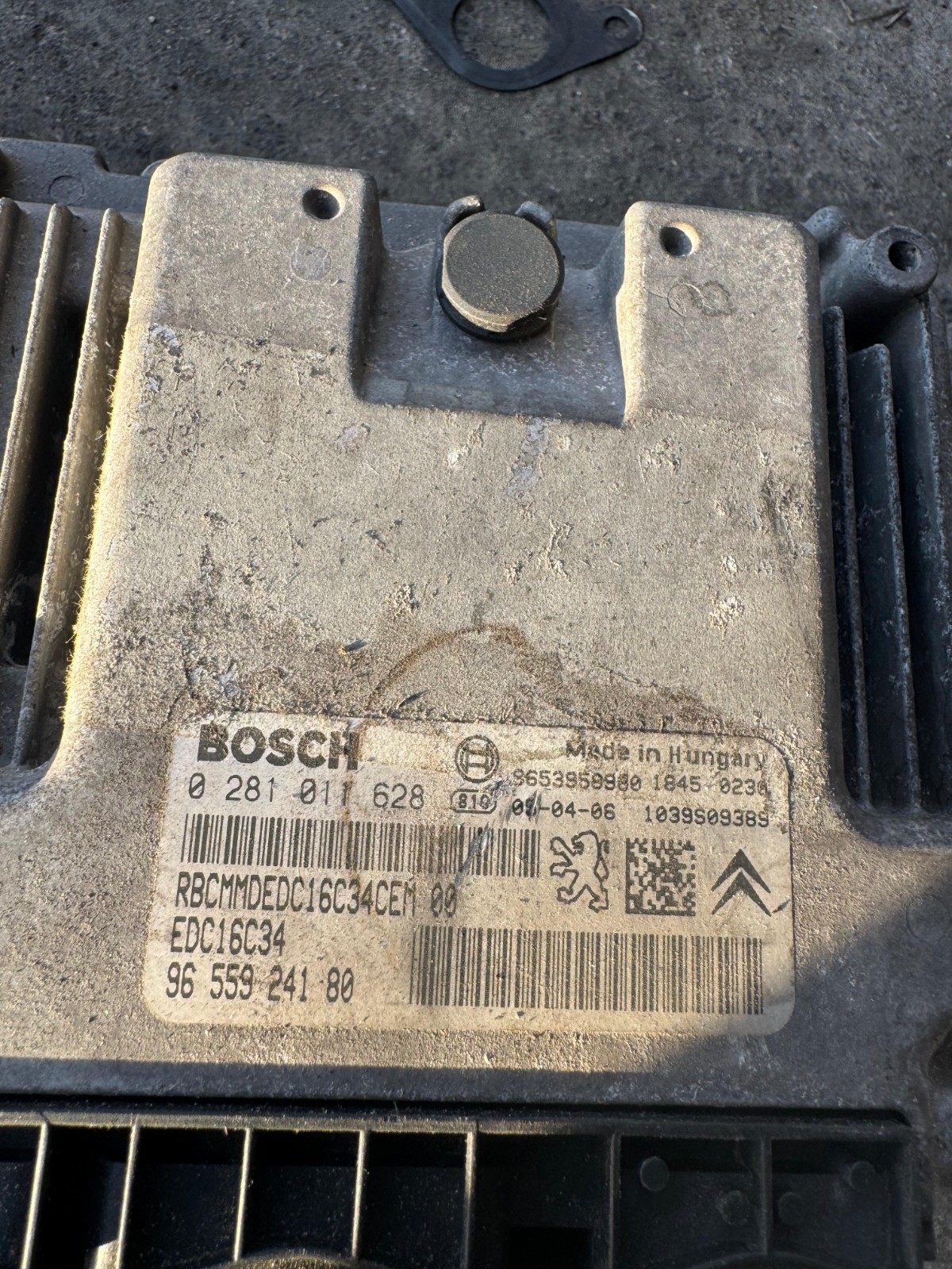 Bosch 9655924180 EDC16C34 ECU 0281011628 Peugeot Citroen Diesel ECU