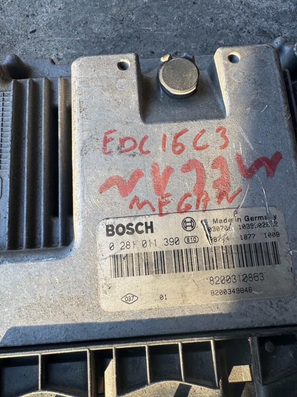 Bosch 8200310863 EDC16C3 ECU 0281011390 Peugeot Citroen Diesel ECU
