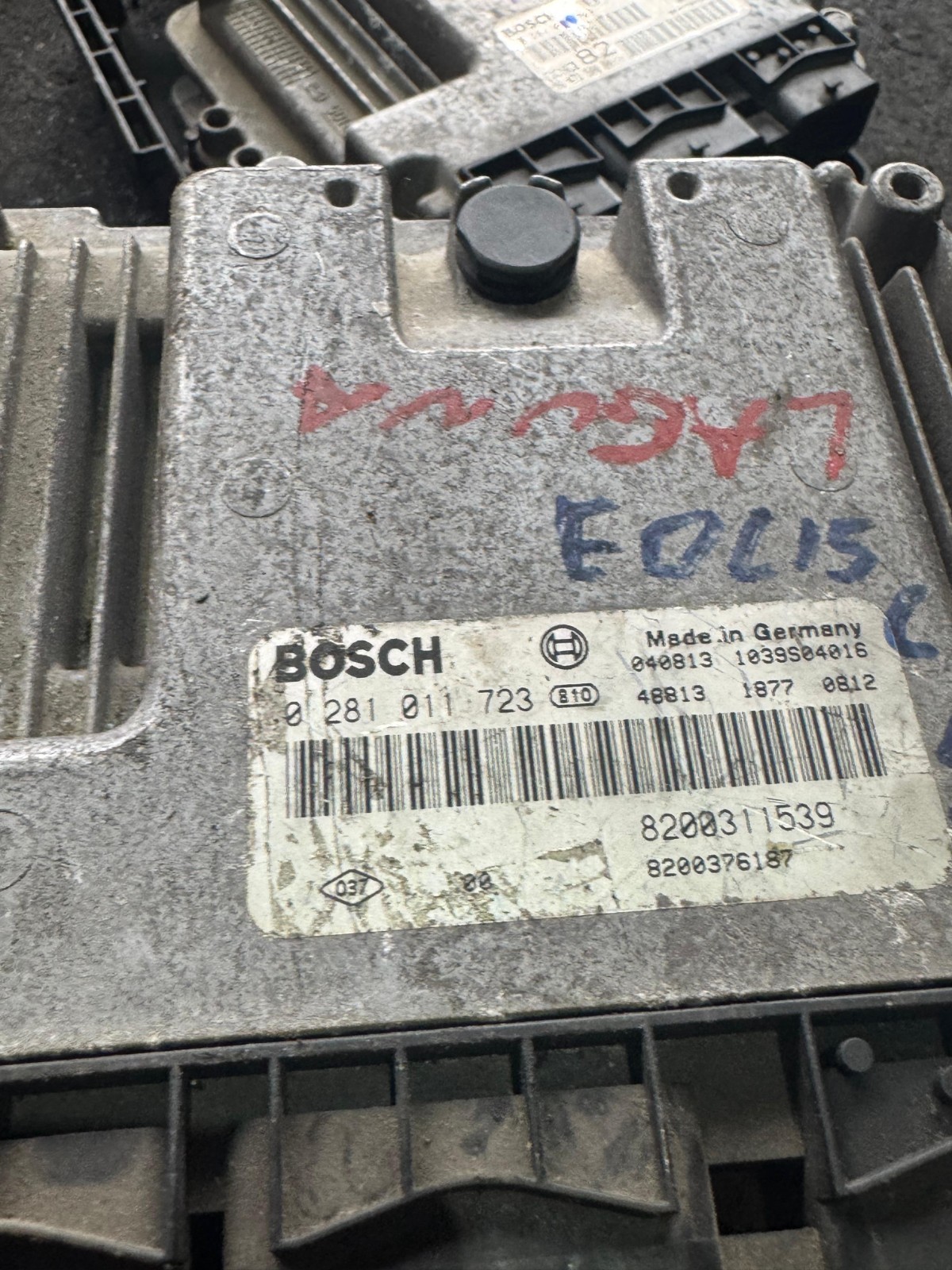 Bosch 8200311539 EDC15C13 ECU 0281011723 Diesel Engine Control Unit