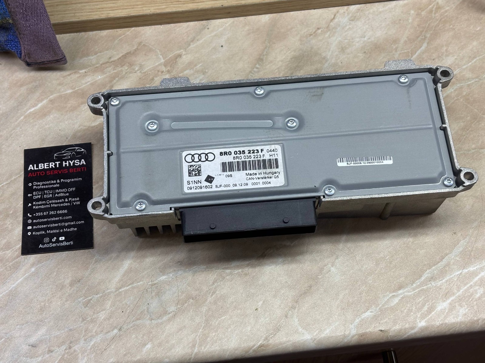 Audi A4 B8 CAN Amplifier Module 8R0035223F OEM CAN Verstarker 2010