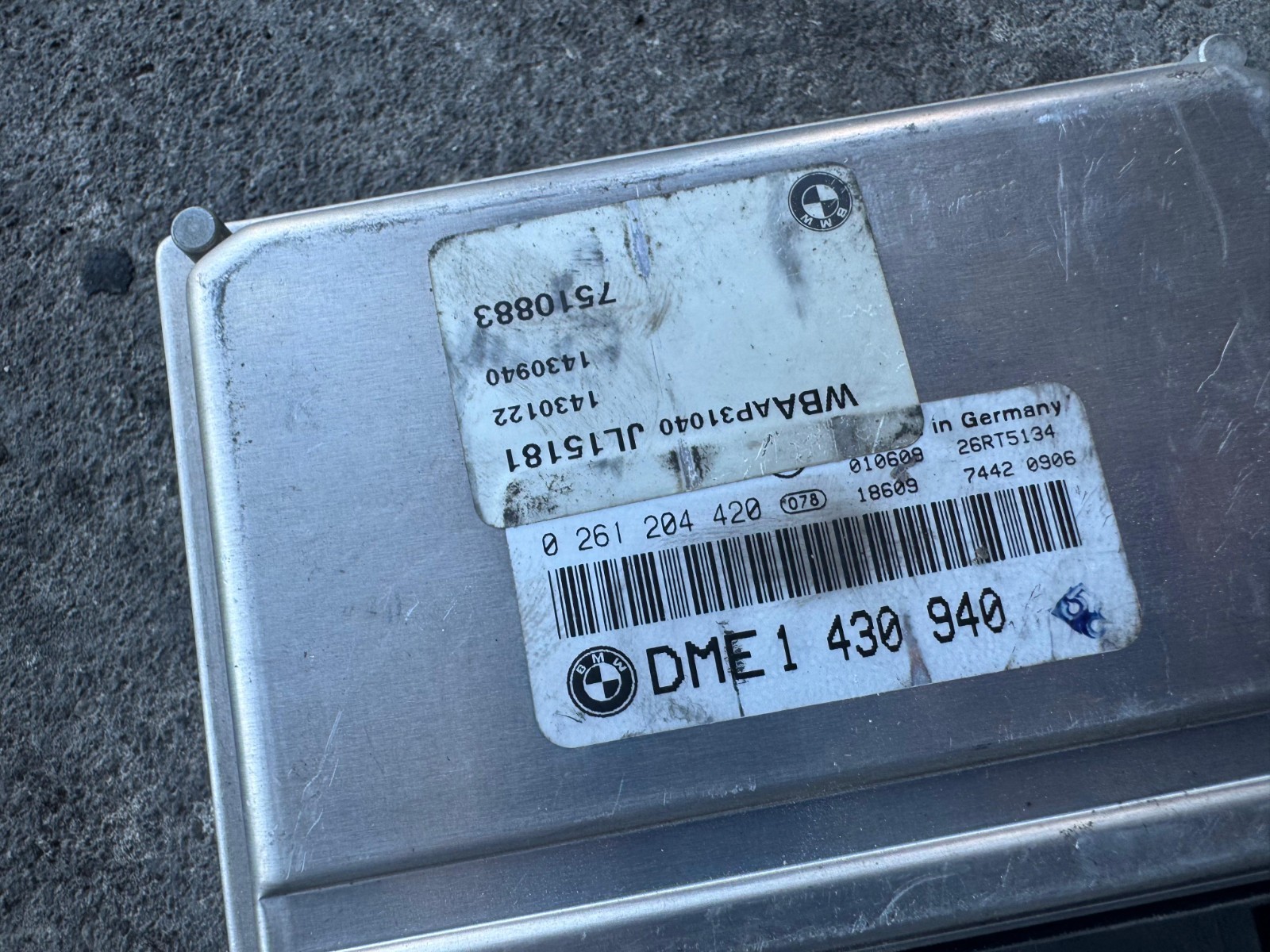 DME1430940 Bosch BMS46 0261204420 Petrol Engine Control Unit ECU