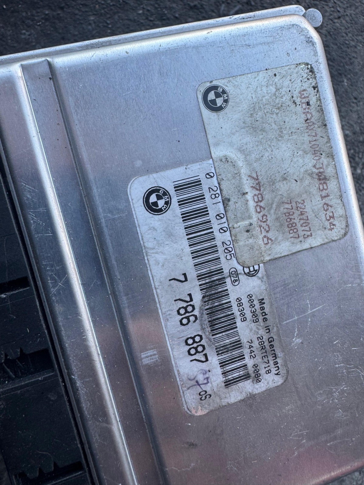 7786887 Bosch EDC15M 0281010205 Diesel Engine Control Unit ECU