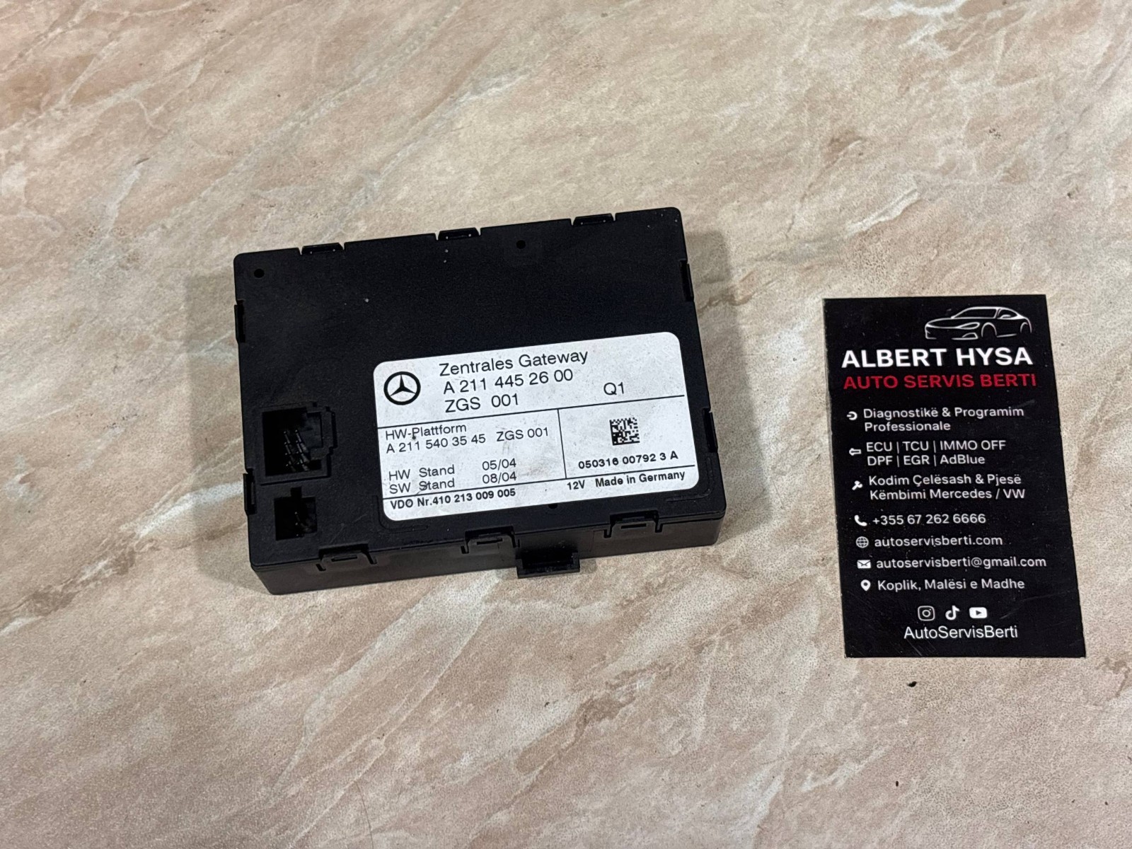 Mercedes-Benz Central Gateway Module A2114452600 ZGS001 OEM