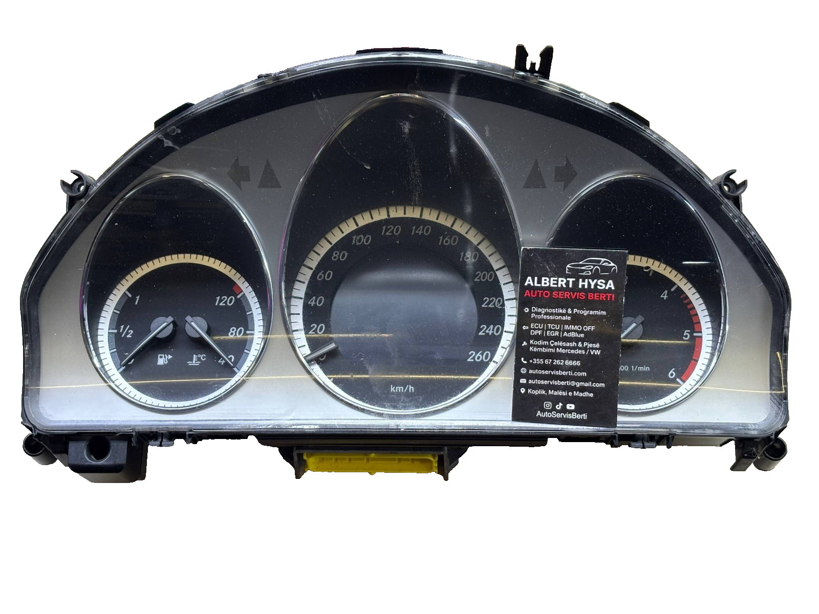OEM Mercedes W204 C Class Instrument Cluster Speedometer A2049004400 KM/H