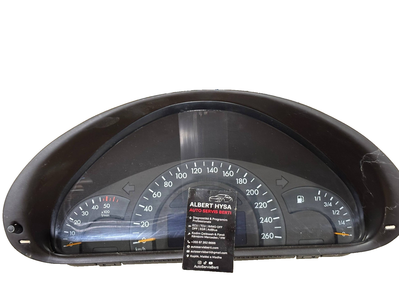 Mercedes-Benz W203 Instrument Cluster Speedometer A2035401311 VDO