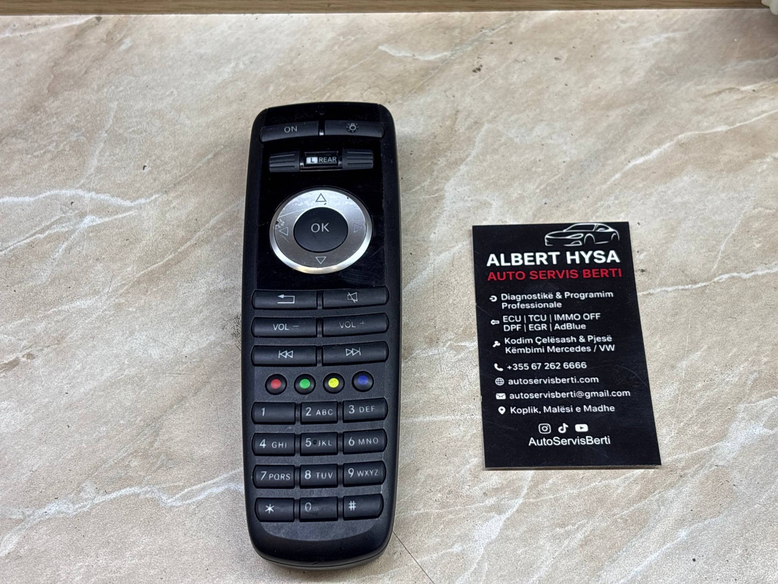 Mercedes Rear Entertainment Multimedia Remote Control A2128200097 LEAR OEM