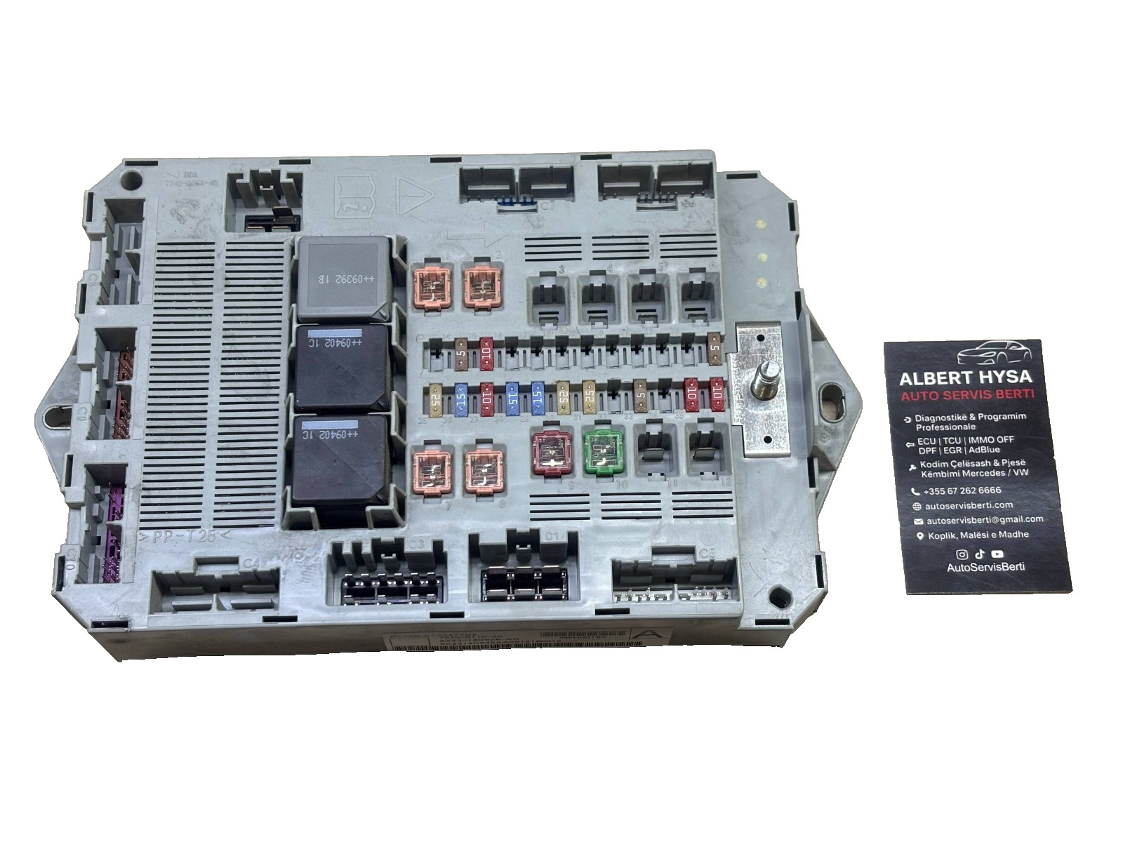 Jaguar XF 2010 OEM Body Control Module Fuse Box BCM 9X23-14D628-AC