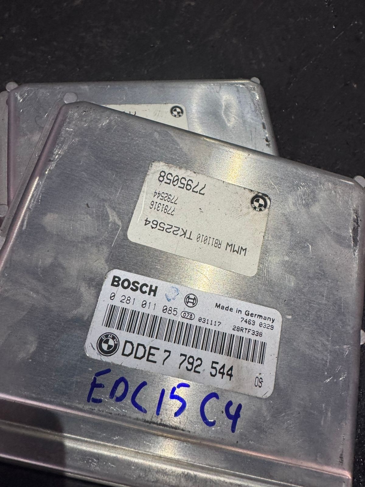 DDE7792544 Bosch EDC15C4 0281011085 Diesel Engine Control Unit