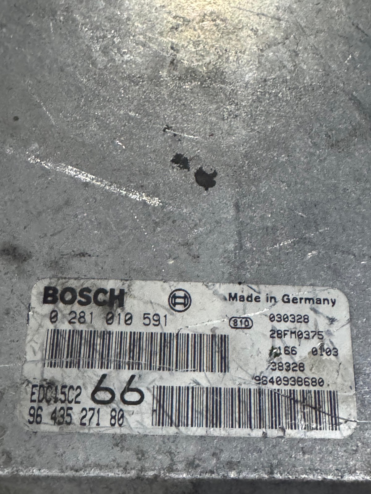 Bosch 9643527180 EDC15C2 ECU 0281010591 Diesel Engine Control Unit
