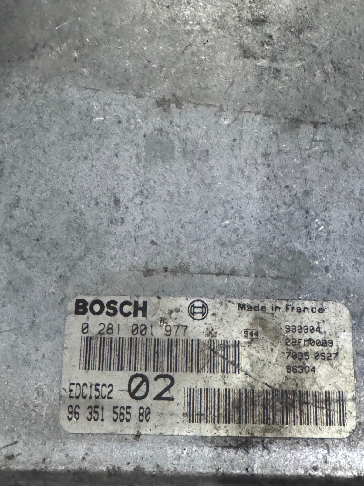 Bosch 9635156580 EDC15C2 ECU 0281001977 Diesel Engine Control Unit