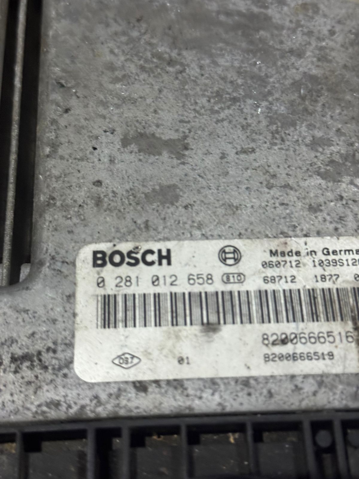 Bosch 8200666516 EDC16CP33 ECU 0281012658 Diesel Engine Control Unit
