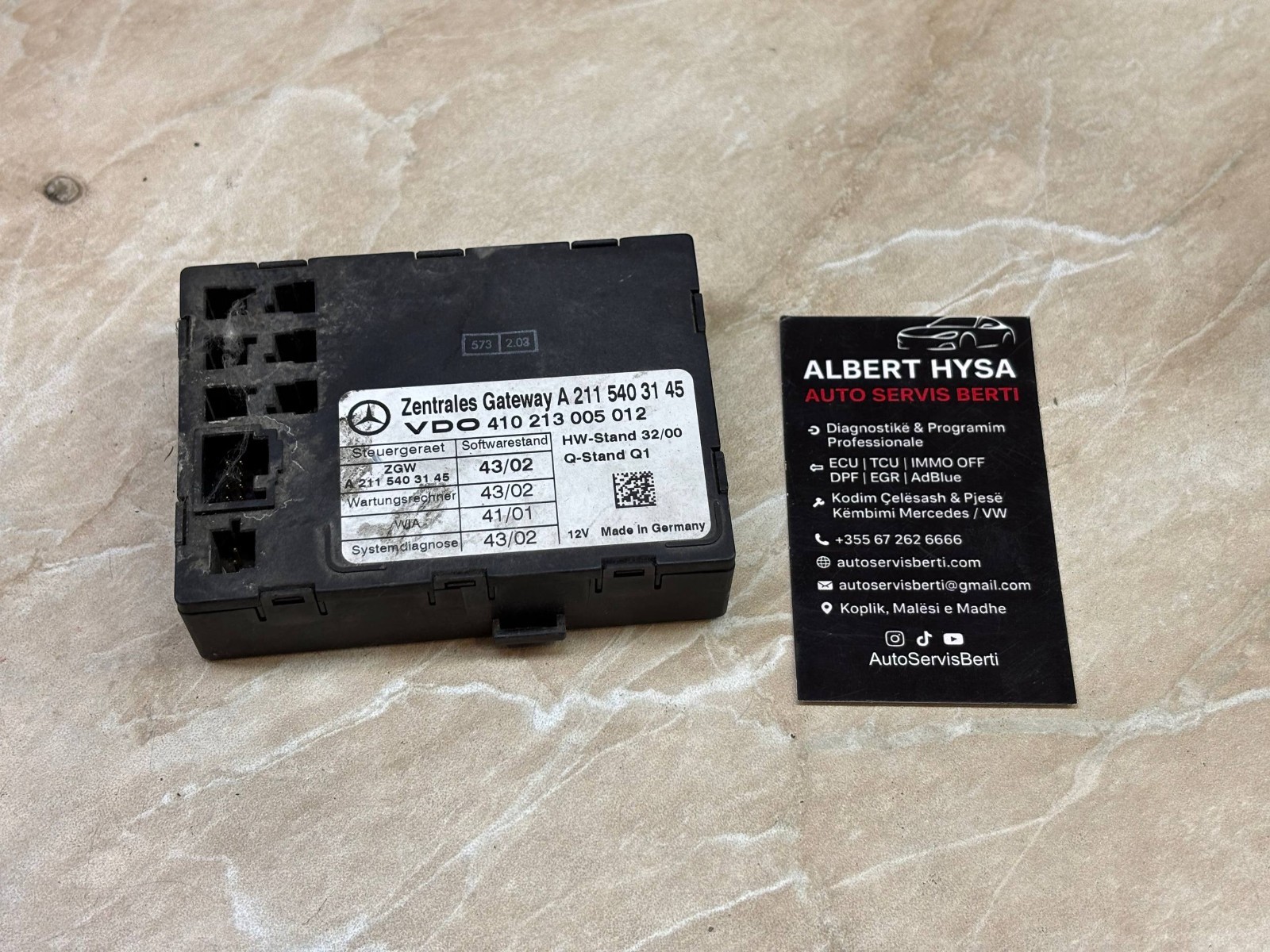 Mercedes-Benz E-Class W211 Central Gateway Control Module A2115403145 OEM