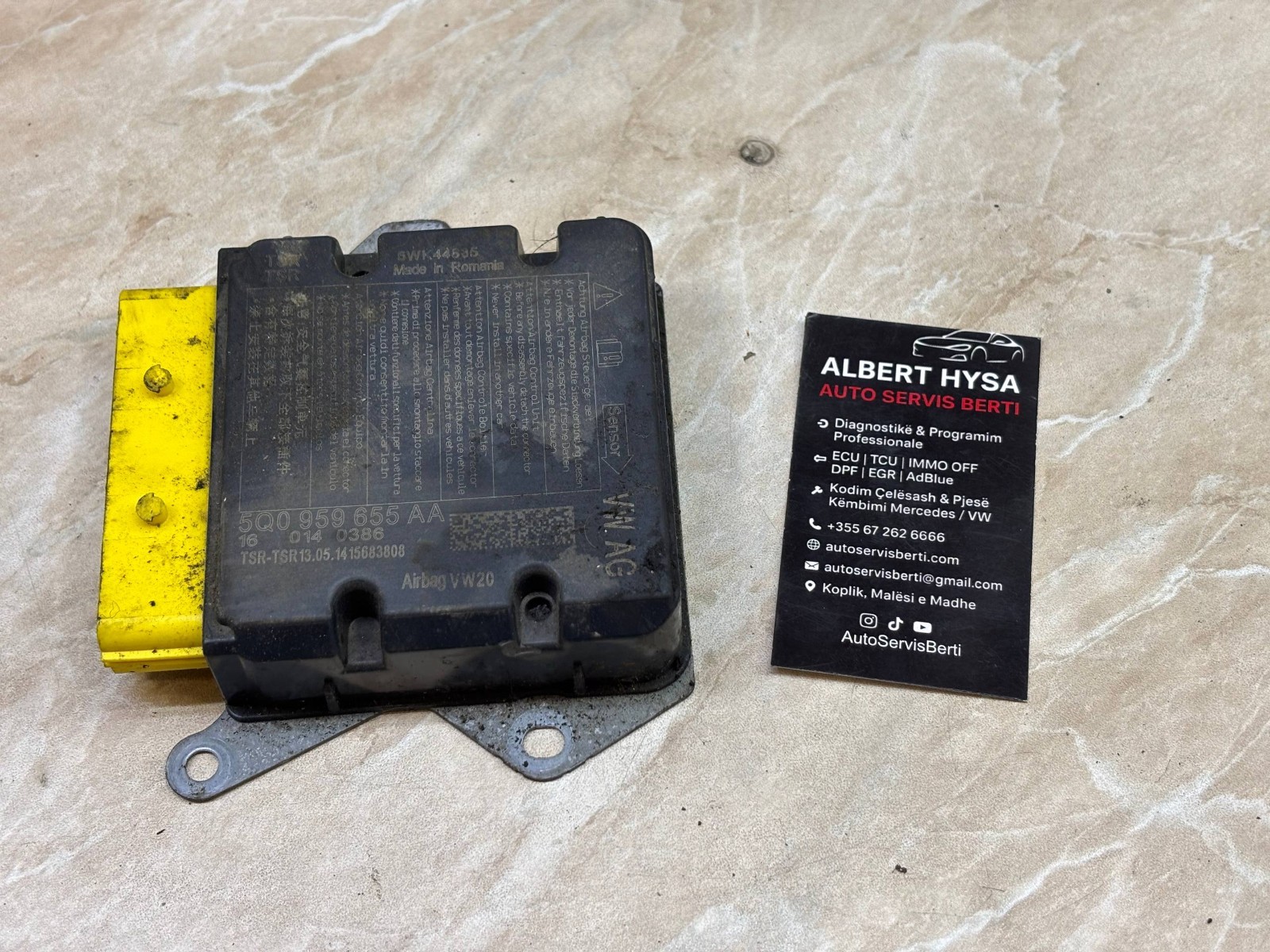 VW Volkswagen Control Module 5Q0959655AA OEM