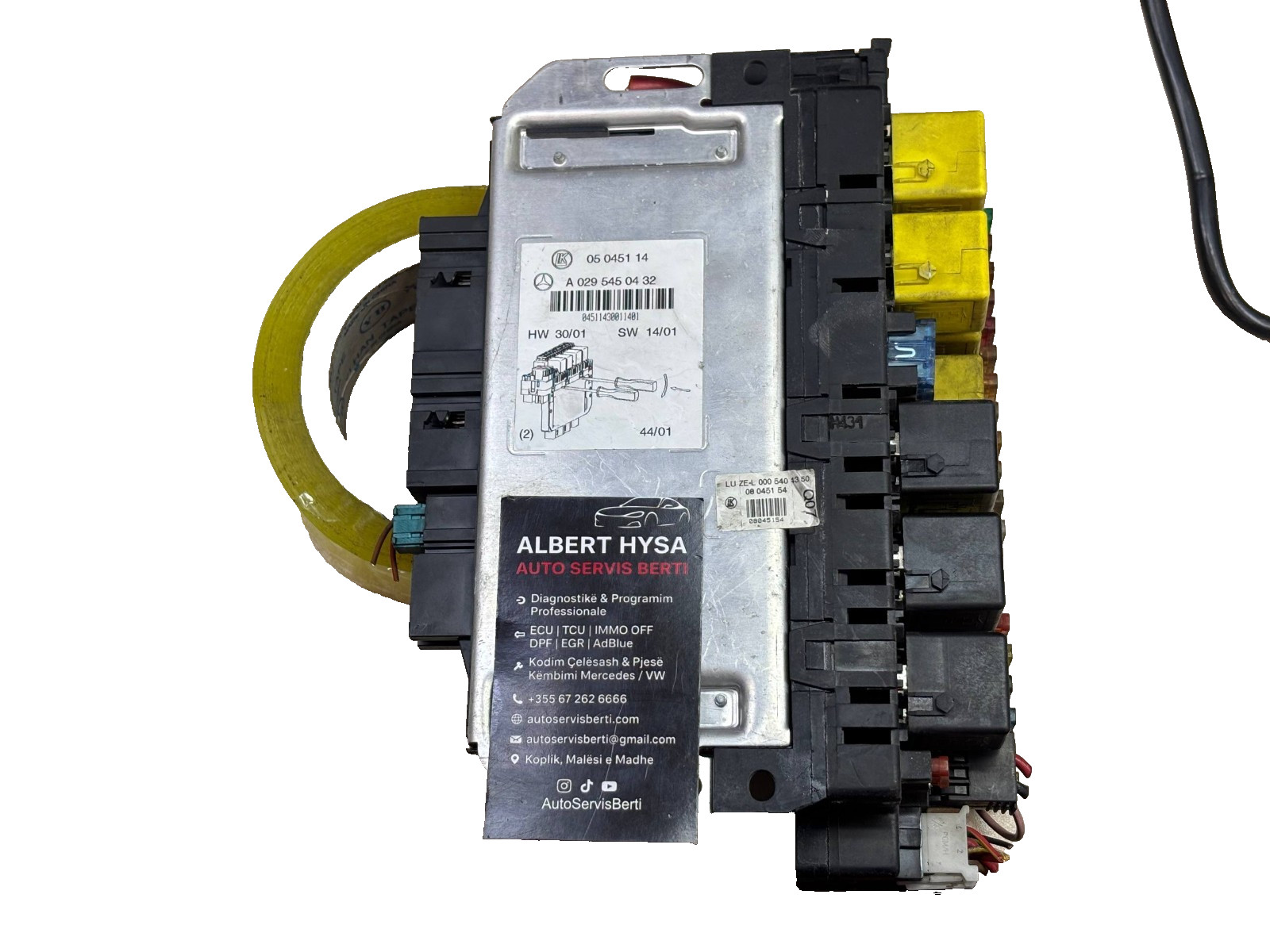 Mercedes-Benz Rear SAM Fuse Box Control Module A0295450432 A029 545 04 32 OEM