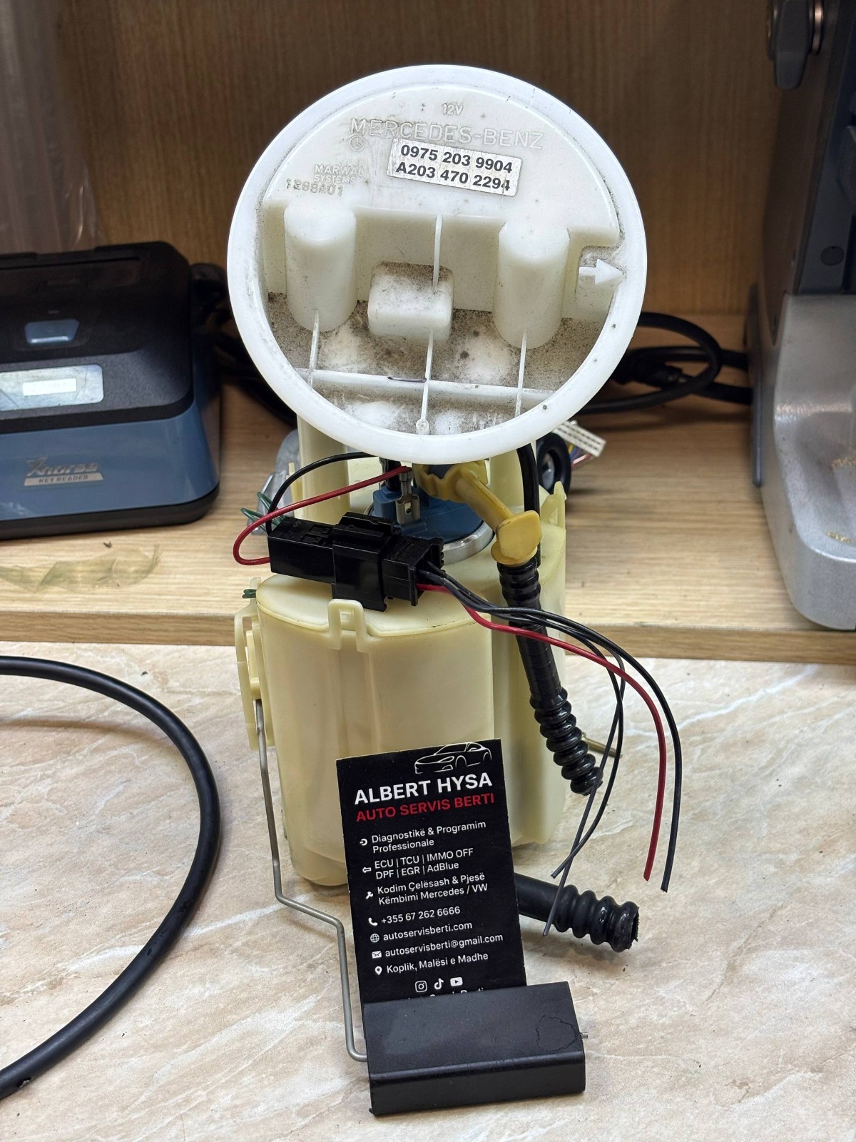 Mercedes-Benz Fuel Pump Sending Unit A2034702294 09752039904 OEM