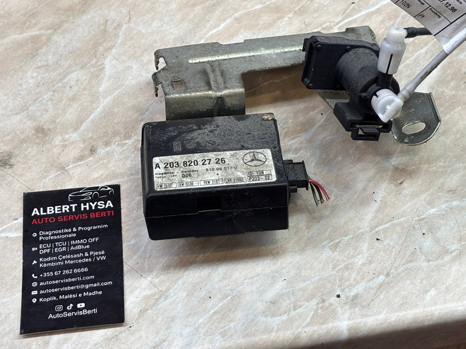 Mercedes-Benz W203 Anti-Theft Alarm Central Locking Module A2038202726 OEM